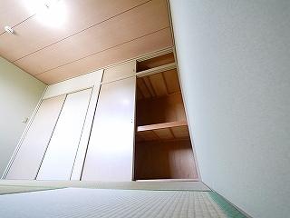 収納　たっぷりとした収納スペースです