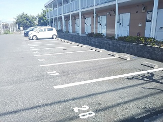 駐車場　駐車場