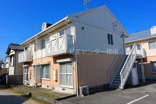 住吉ハイツBの建物外観