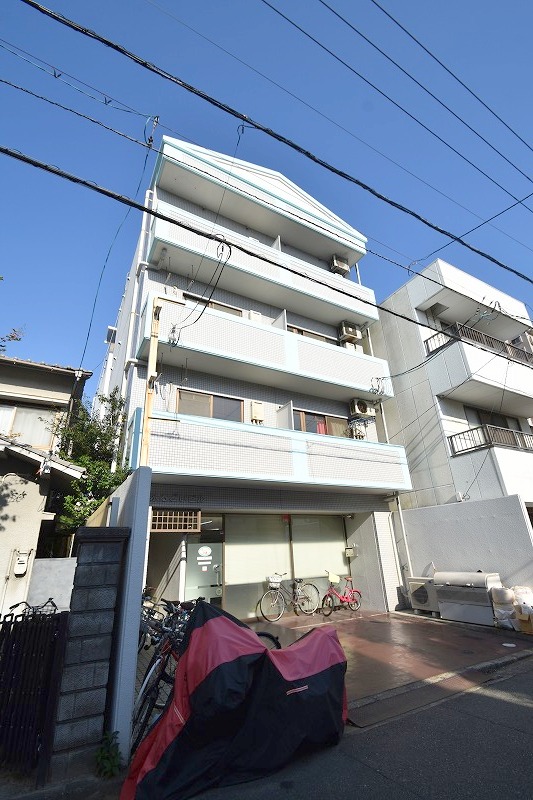 広島市西区観音本町のマンションの建物外観