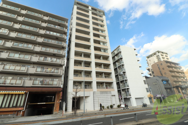 【神戸市灘区桜口町のマンションの建物外観】