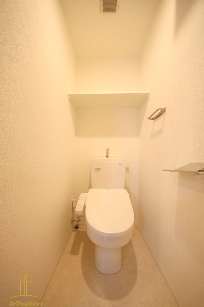 トイレ　ラヴィータ難波元町