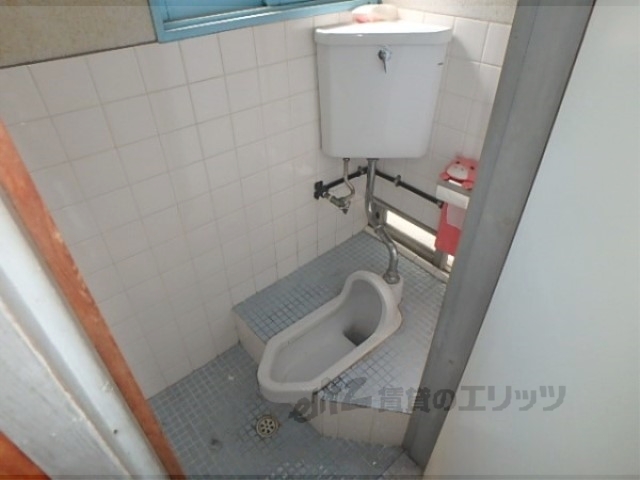 トイレ　共同トイレ