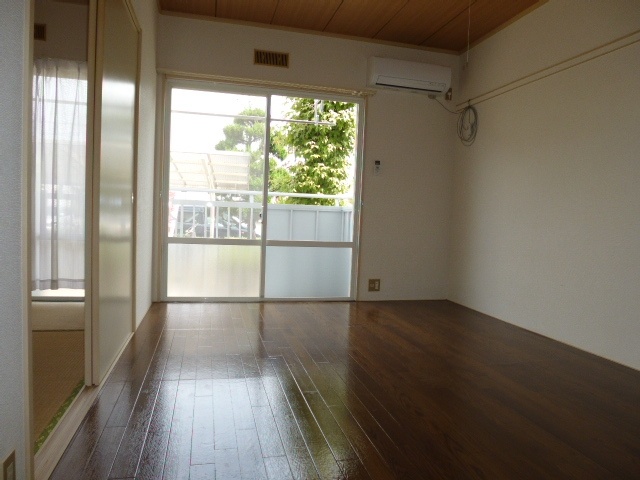 居室・リビング　洋室