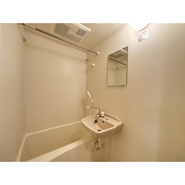 バス・シャワールーム　乾燥機付きです