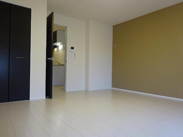 居室・リビング　室内