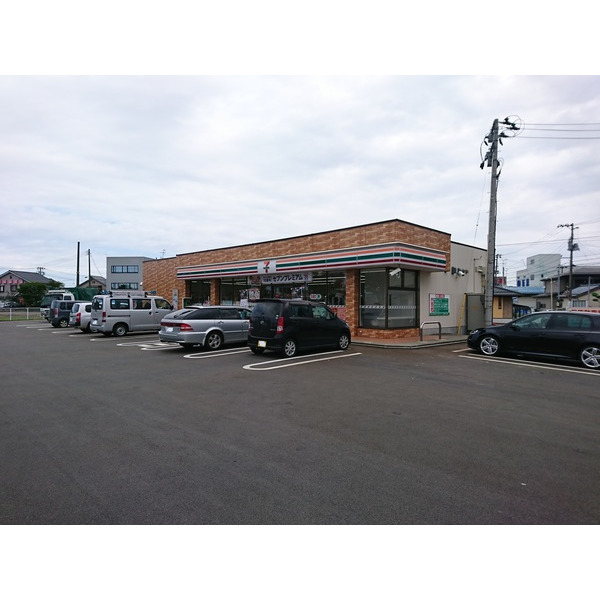 コンビニ　セブンイレブン三条林町店（コンビニ）まで702m