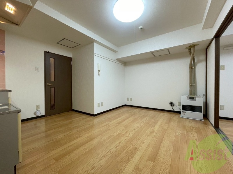 居室・リビング　広々としたリビングですね。使い勝手がよさそうですね！