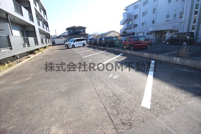 駐車場　駐車スペースもあります