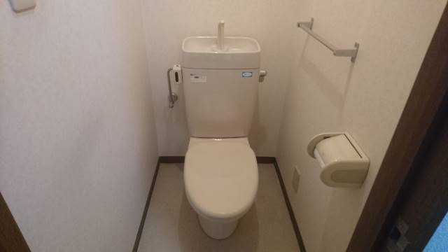 トイレ　トイレ