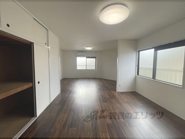 居室・リビング　洋室