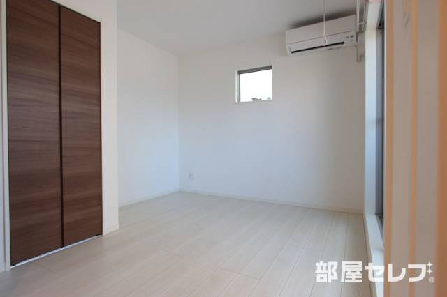 その他部屋・スペース　５帖の洋間です