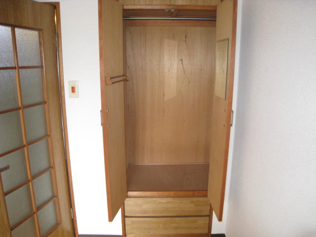 収納　※写真は別のお部屋のものです。現況を優先させて頂きます。