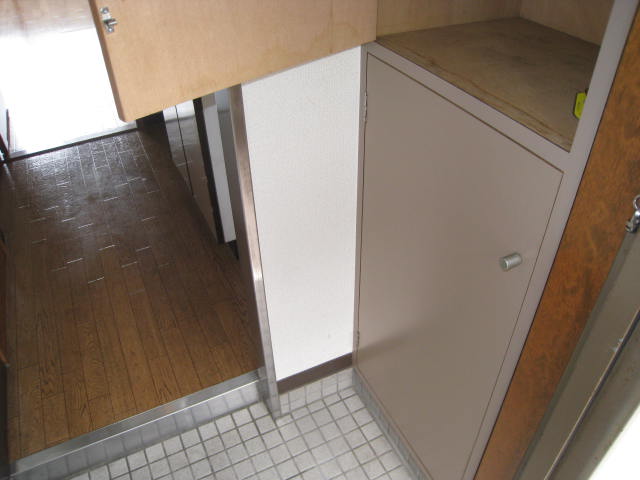 玄関　※写真は別のお部屋のものです。現況を優先させて頂きます。