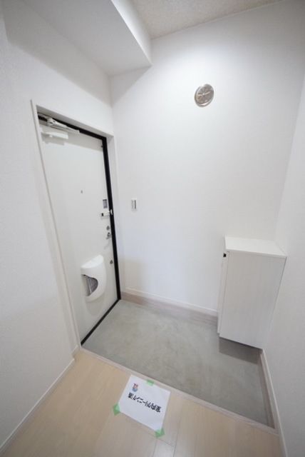 玄関　※同物件参考写真