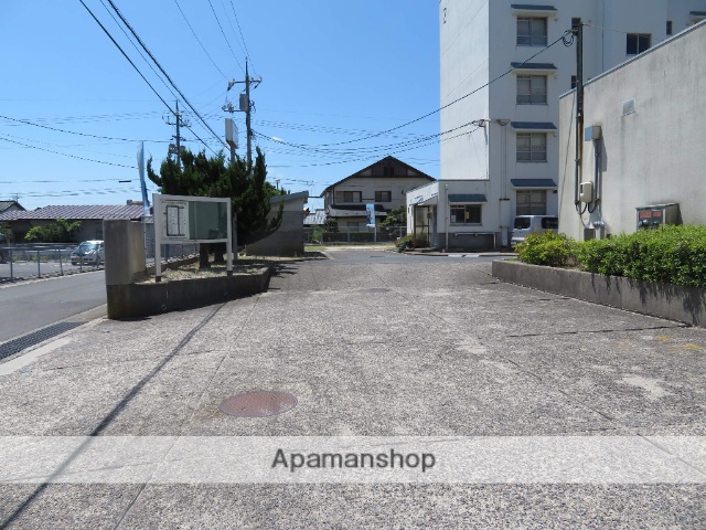 その他　前面道路（その他）まで0m