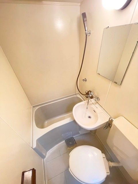 バス・シャワールーム