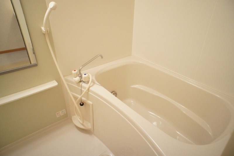 バス・シャワールーム　図面と現状に相違がある場合には現状を優先