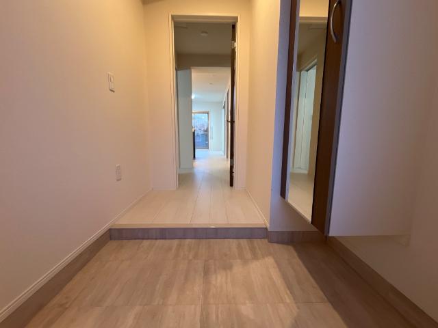 玄関　玄関（イメージ）