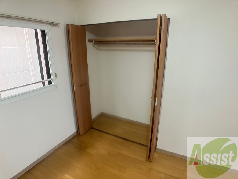 収納　洋室にはクローゼットがあるのですっきり片付きそうです。