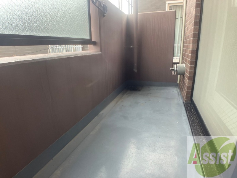 バルコニー　バルコニーが付いていますので一息ついてみてはいかがですか。