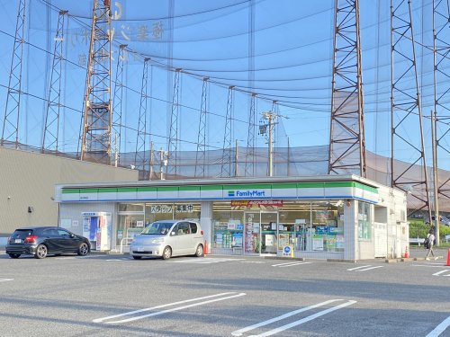 コンビニ　ファミリーマート市が洞（コンビニ）まで407m