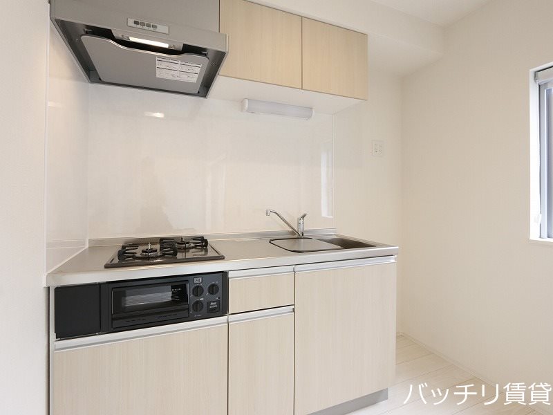 キッチン　同シリーズの別号室の画像。現況優先