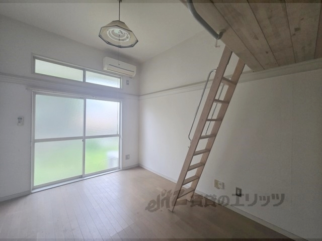 居室・リビング　洋室