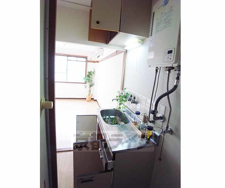 その他部屋・スペース　静かな廊下です