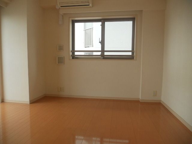 居室・リビング　居室１