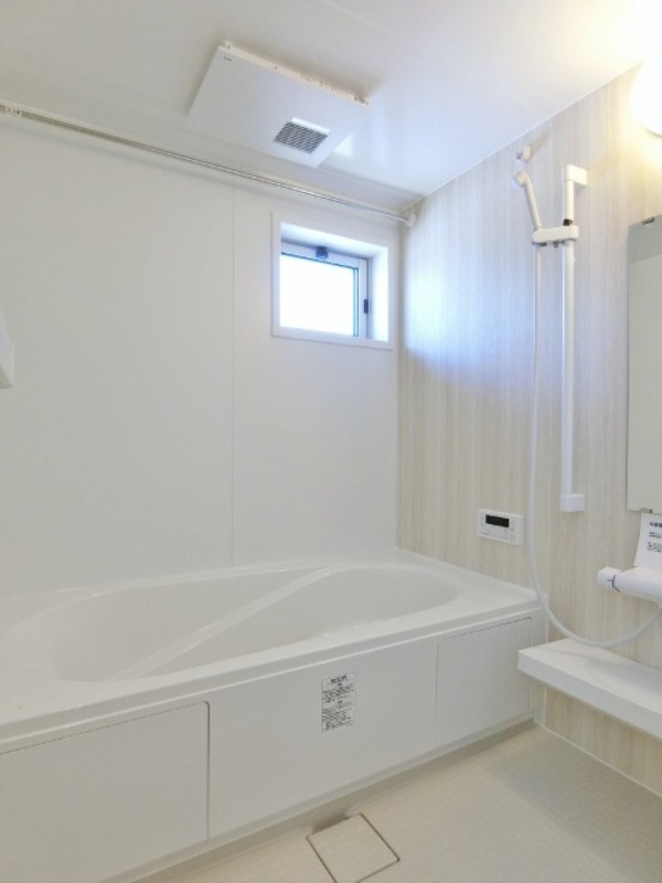 バス・シャワールーム　図面と現状に相違がある場合には現状を優先