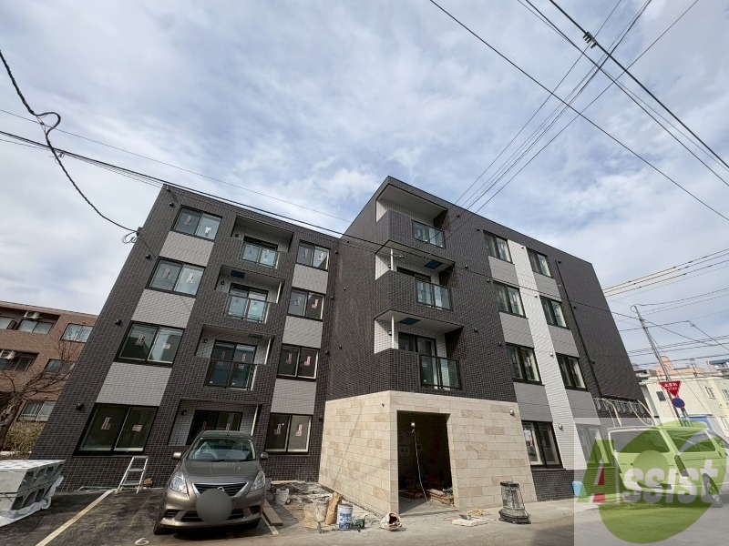 建物外観　札幌市中央区南７条「ＩＬ　ＬＥＯＮＥ」