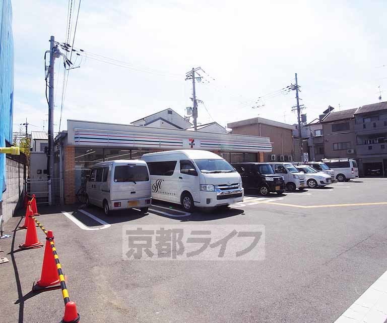 コンビニ　セブンイレブン　京都御池御前店（コンビニ）まで181m