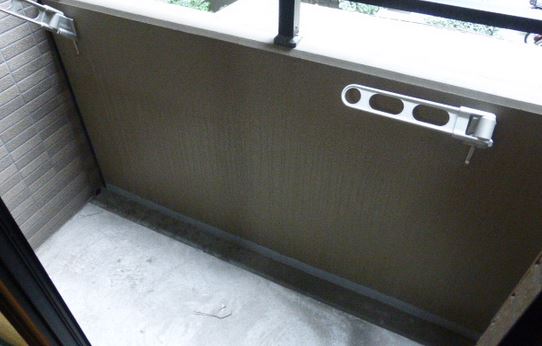 バルコニー　★目の前に建物もなく、日当たり良好★