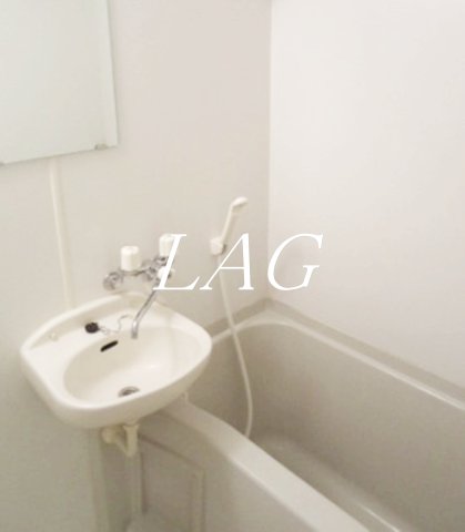 バス・シャワールーム　お風呂です。