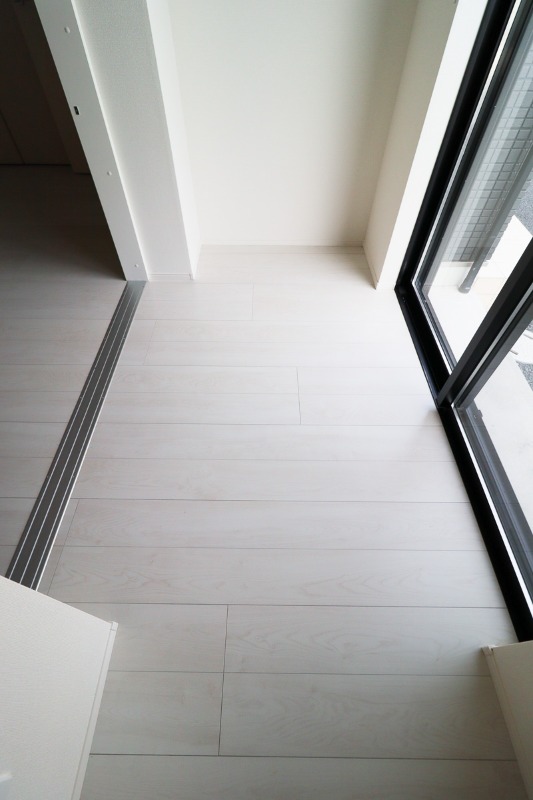 バルコニー　図面と現状に相違がある場合には現状を優先