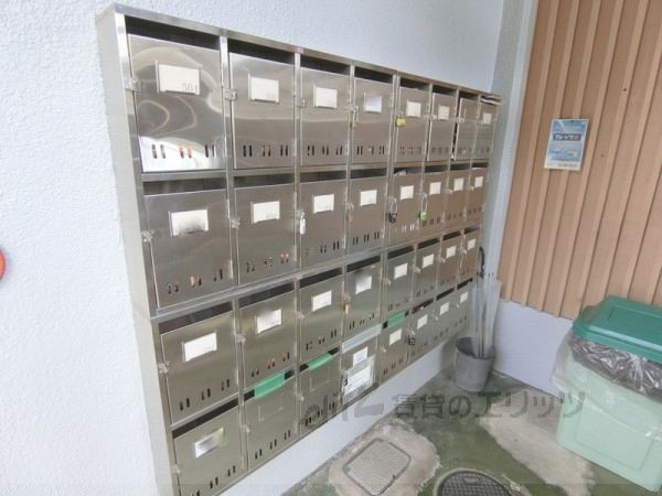 ロビー　集合ポスト