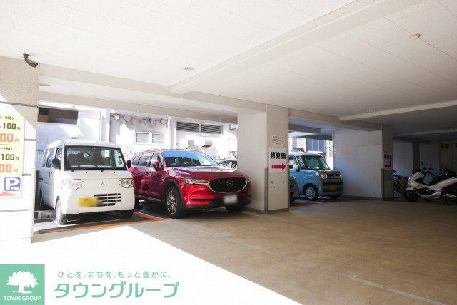 駐車場　駐車場