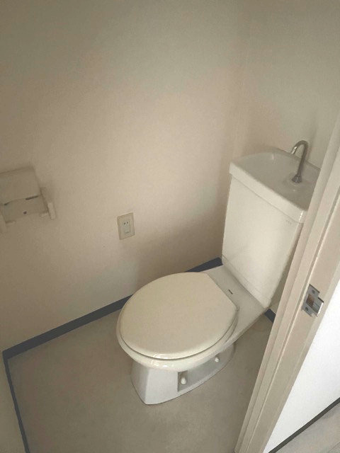 トイレ　清潔感のあるトイレです