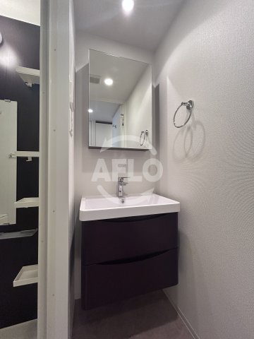 洗面設備　セレニテ新大阪カルム 　独立洗面台