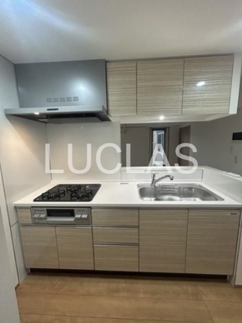 キッチン　幅を広くとったキッチンでお料理も楽しい♪