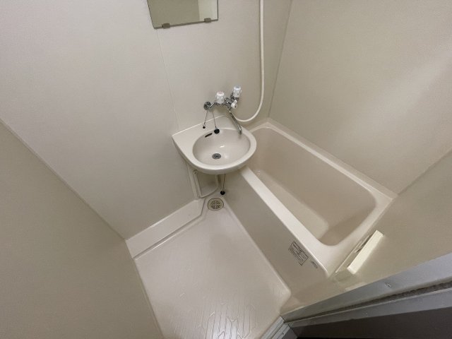 バス・シャワールーム　日々の暮らしに欠かせないお風呂です