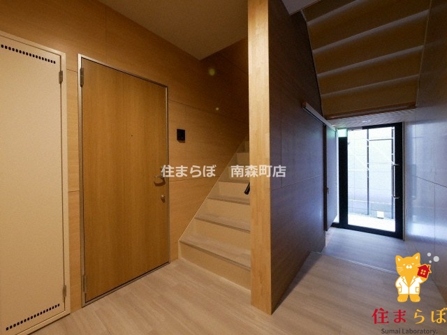 エントランス　共用部の印象も大切に