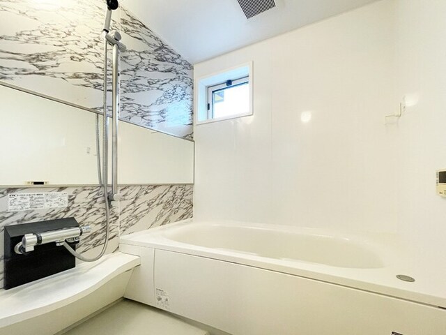 バス・シャワールーム　浴室