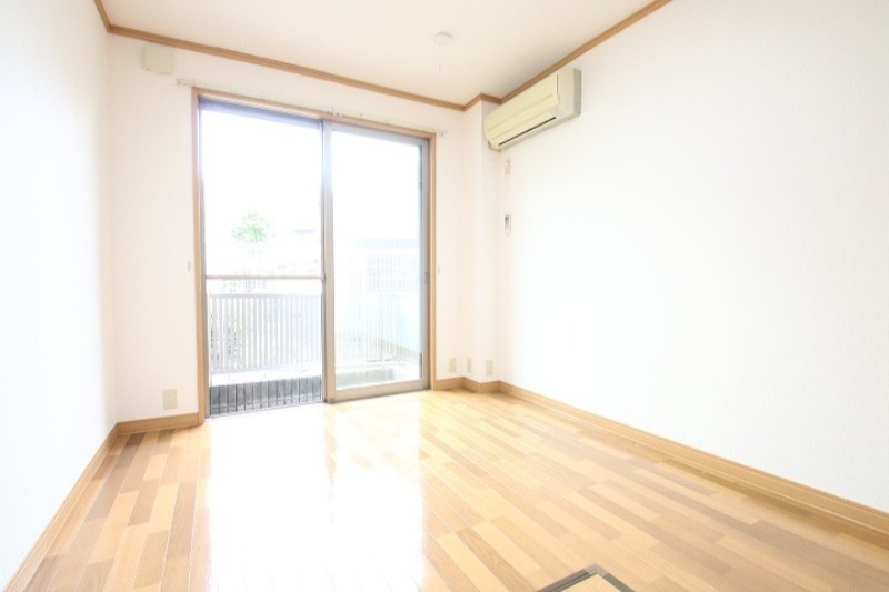 居室・リビング　別部屋参考写真