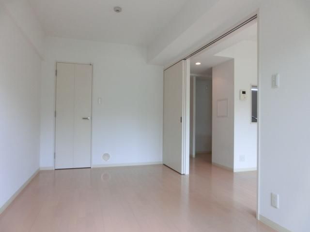 その他部屋・スペース　収納、エアコン完備の洋室です