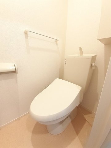 トイレ　落ち着いたトイレです