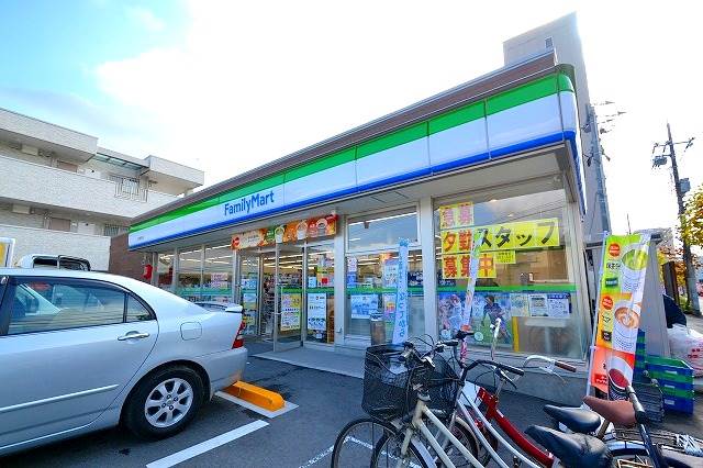 コンビニ　ファミリーマート　広島緑井店（コンビニ）まで47m