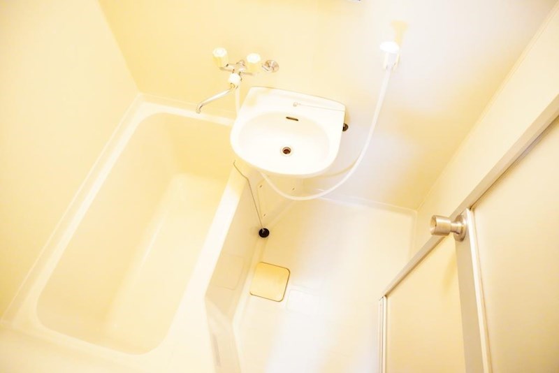 バス・シャワールーム　バストイレ別で快適な毎日
