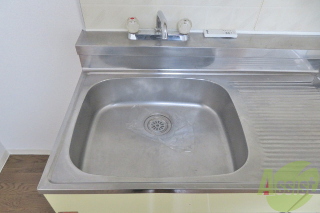 洗面設備　シンクは朝の準備も出来ちゃう優れもの。